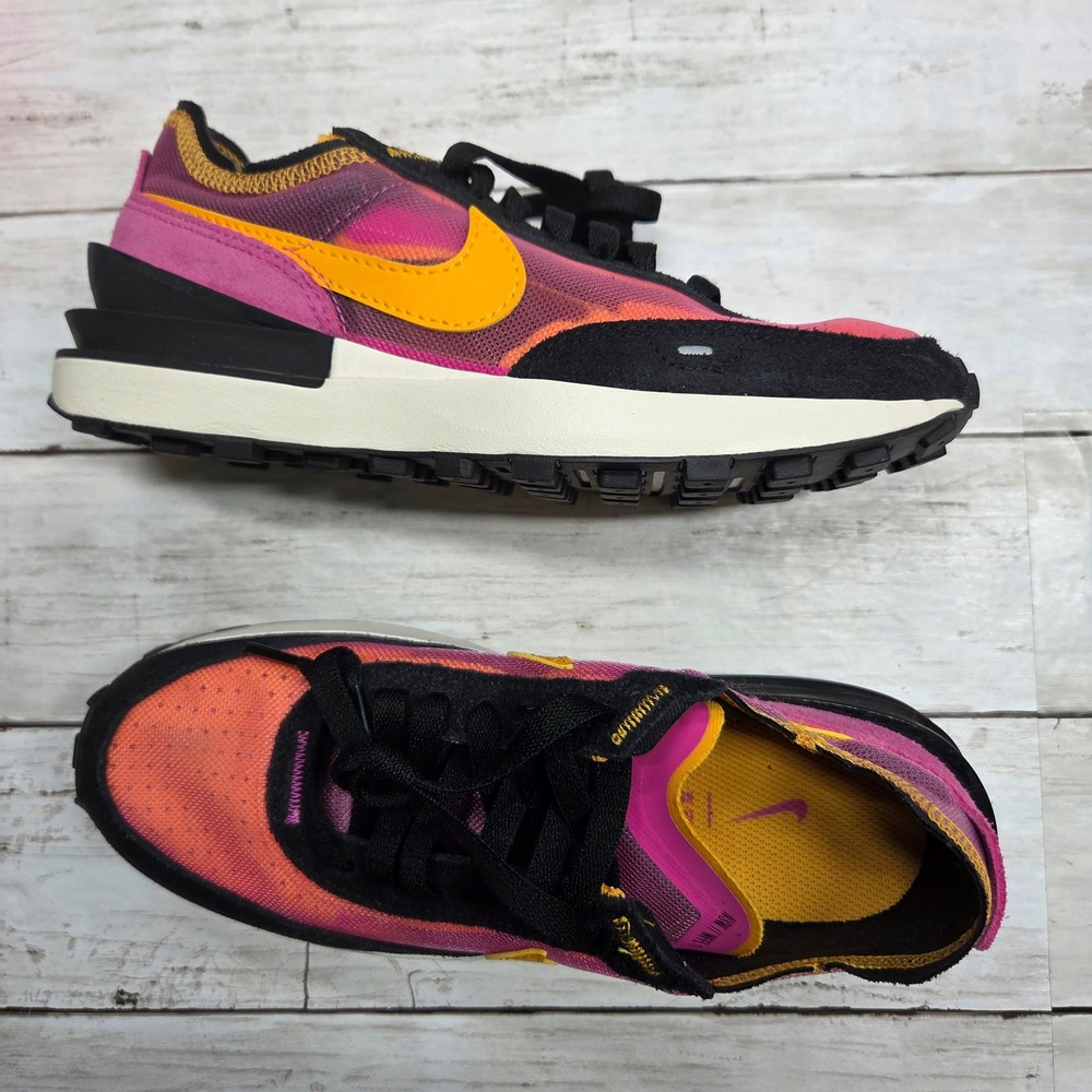 Nike Waffle One Active Fuchsia University Gold Shoes Womens 6 DC2533-600 Pink